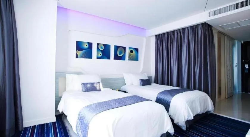 Bed in Glacier Hotel Khon Kaen