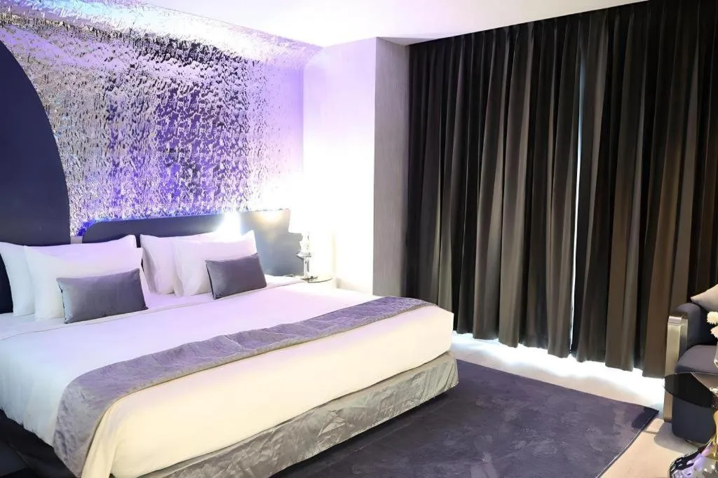 Bed in Glacier Hotel Khon Kaen