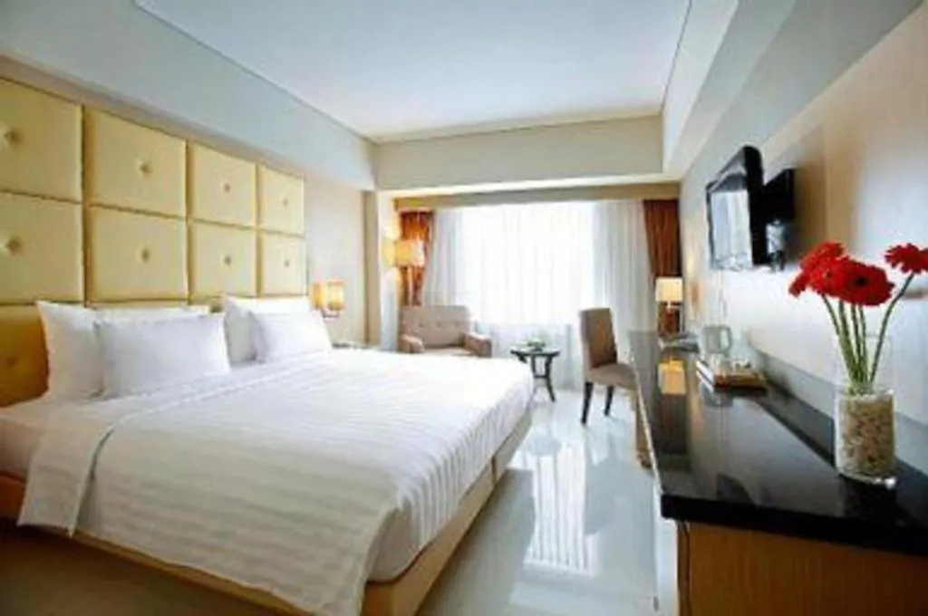 Bed in Hotel Santika Makassar