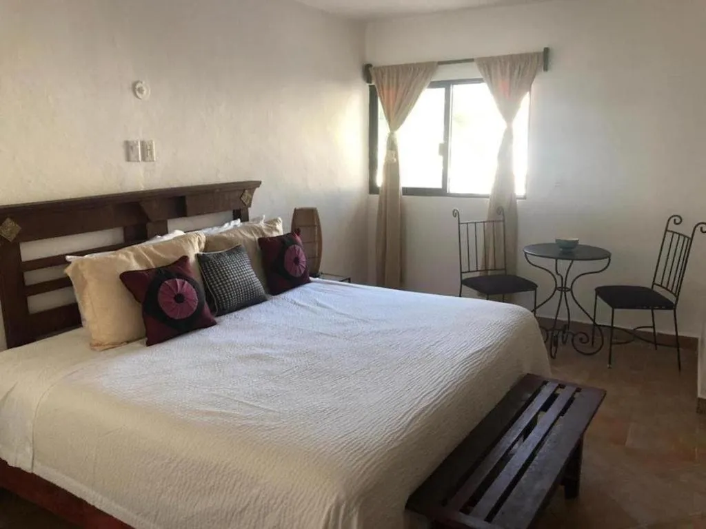 Bed in Flamingo Hotel