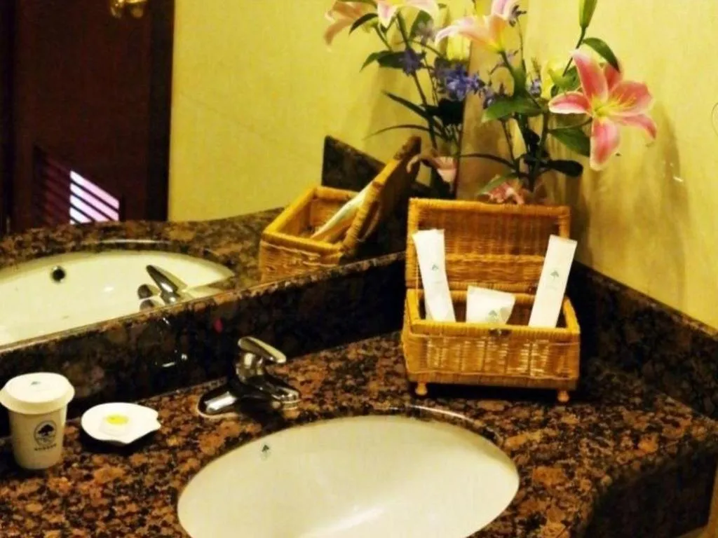 GreenTree Inn Shanghai Jingan Railway Station Xinzha Road Business Hotel