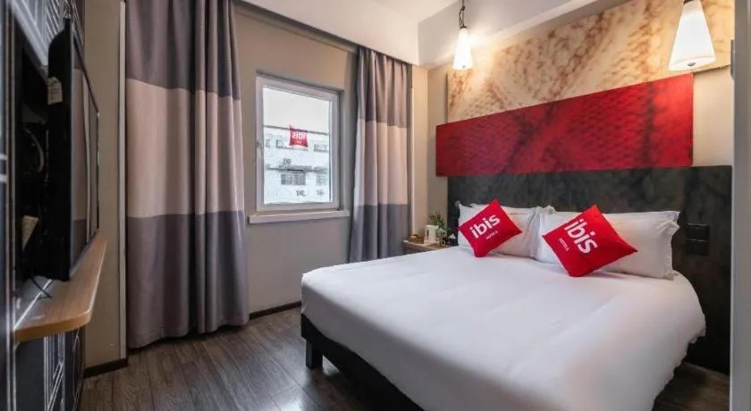 Bed in Ibis Xiamen Railway Station Hotel
