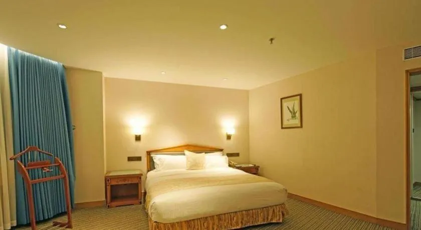 Bed in Wuhan Asia Hotel