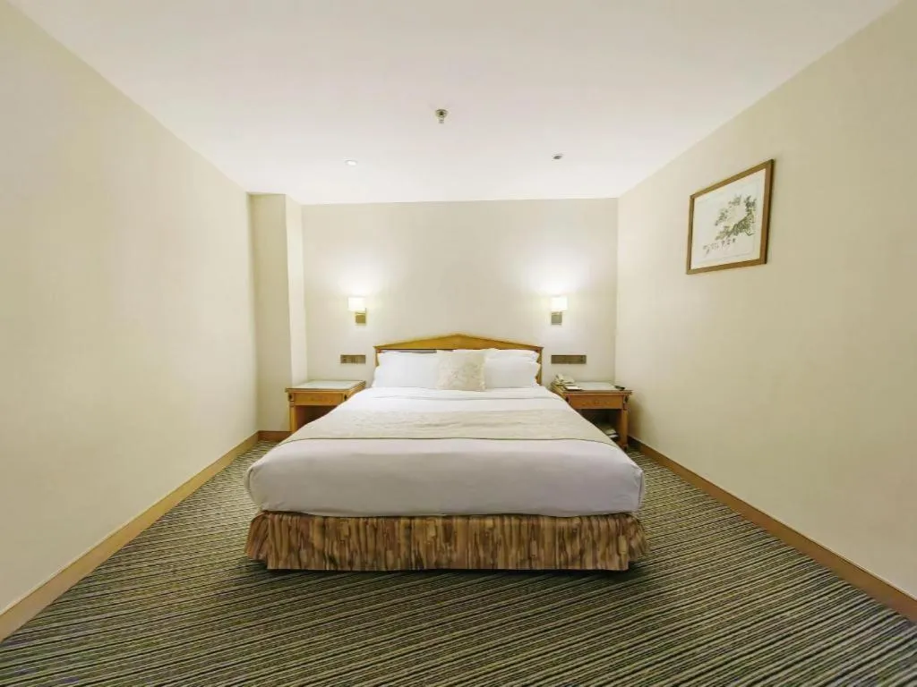 Bed in Wuhan Asia Hotel