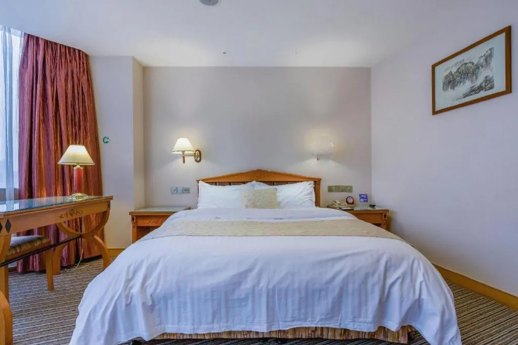 Bed in Wuhan Asia Hotel