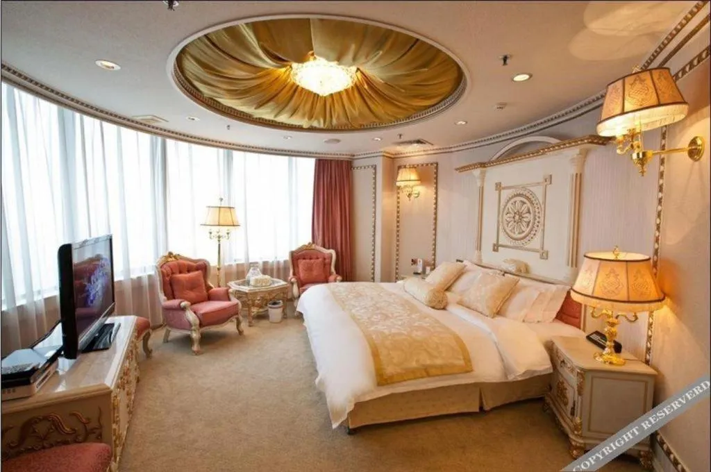 Bed in Wuhan Asia Hotel