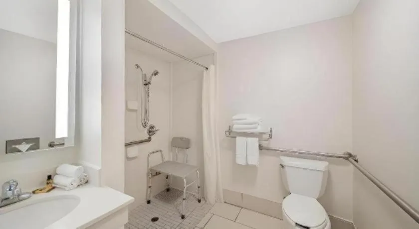 Best Western Plus Twin View Inn & Suites