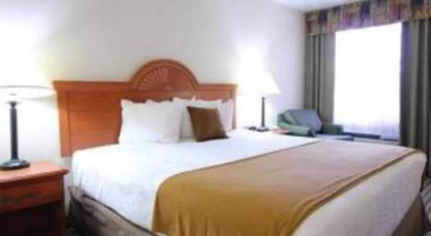 Best Western Plus Twin View Inn & Suites