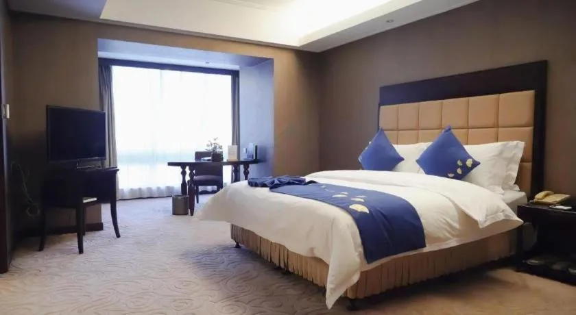 Bed in Changsha Huatian Hotel