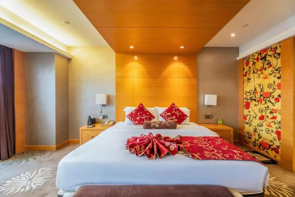 Bed in Changsha Huatian Hotel