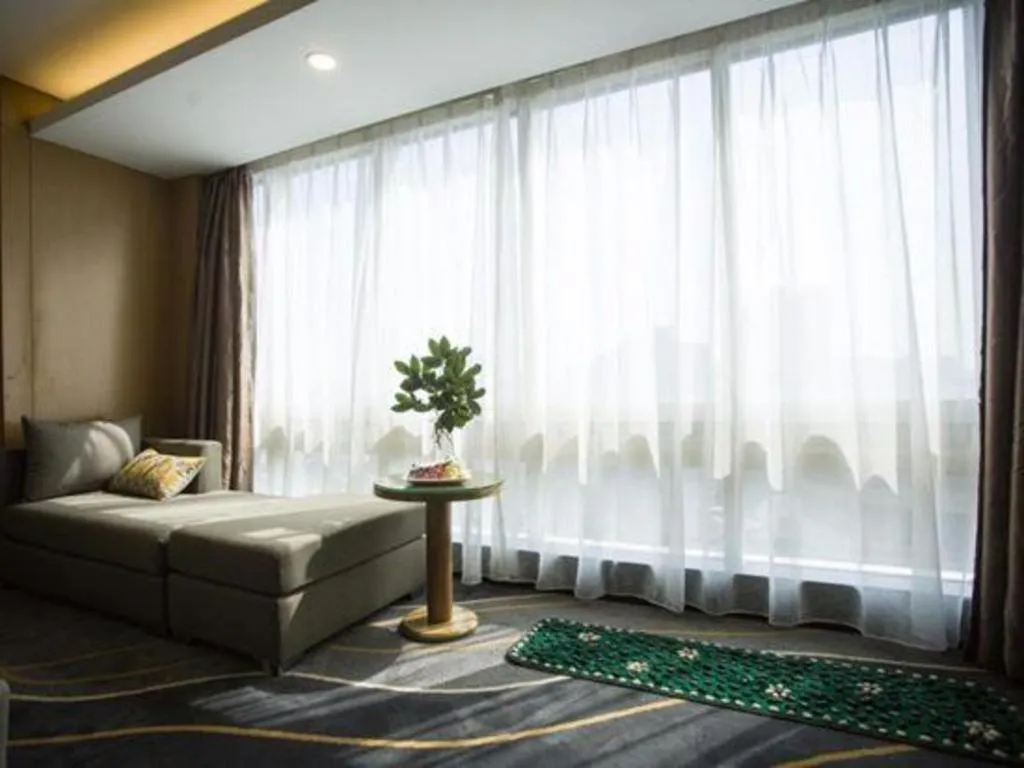 Bed in Changsha Huatian Hotel