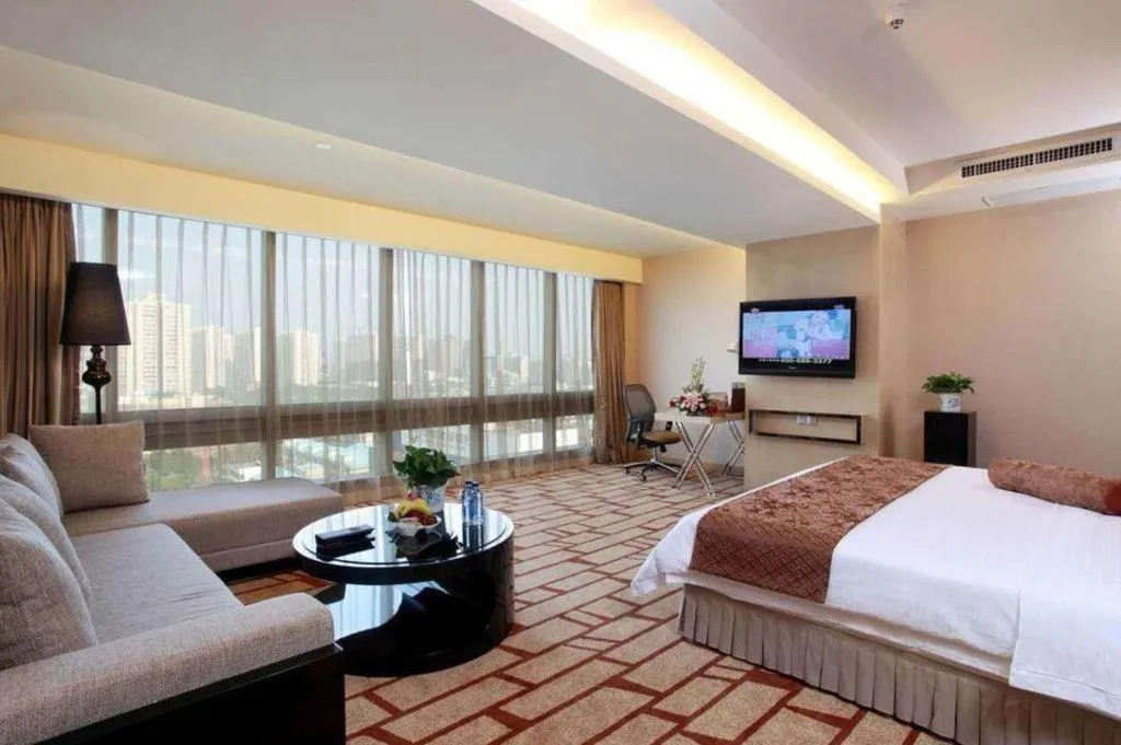 Bed in Changsha Huatian Hotel