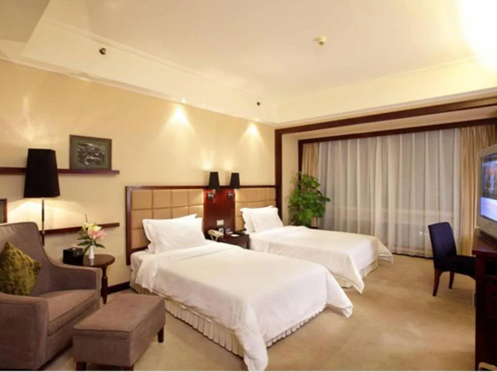 Bed in Changsha Huatian Hotel