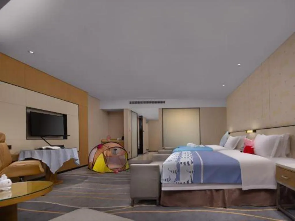 Bed in Changsha Huatian Hotel