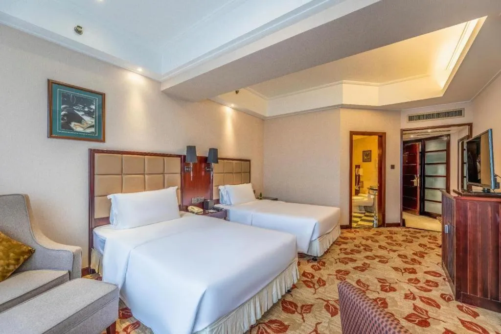 Bed in Changsha Huatian Hotel