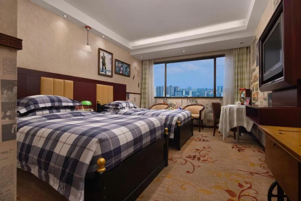 Bed in Changsha Huatian Hotel