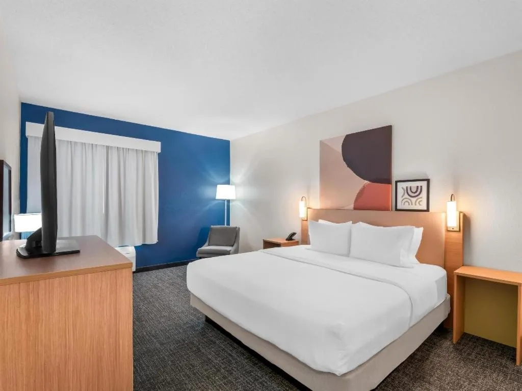 Bed in Spark by Hilton Ann Arbor South