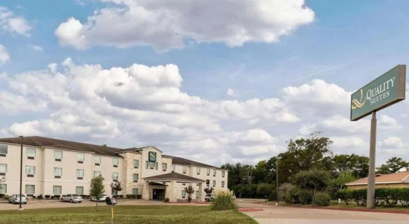 Quality Suites Huntsville Near University