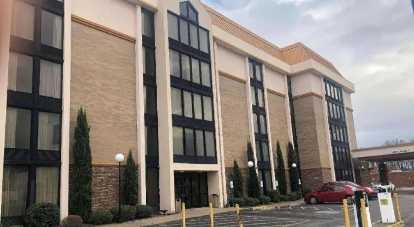 AmericInn by Wyndham Memphis East