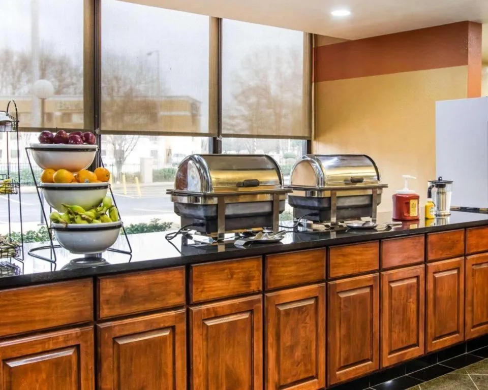 AmericInn by Wyndham Memphis East