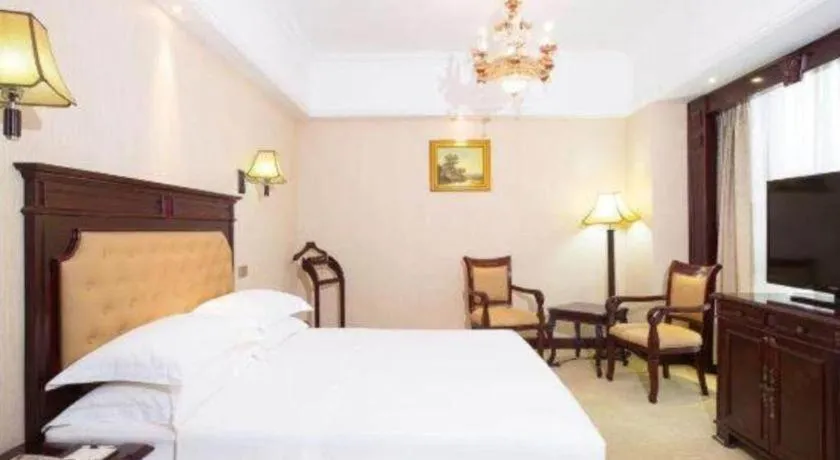 Bed in Changsha Mingchen International Hotel