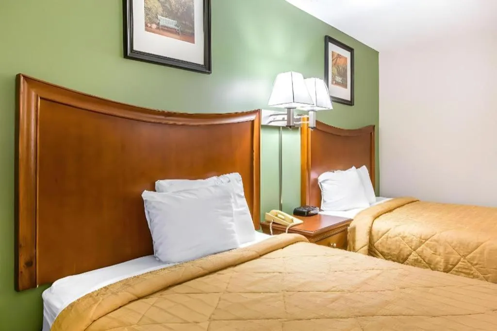 Bed in Quality Inn Homewood Birmingham I-65