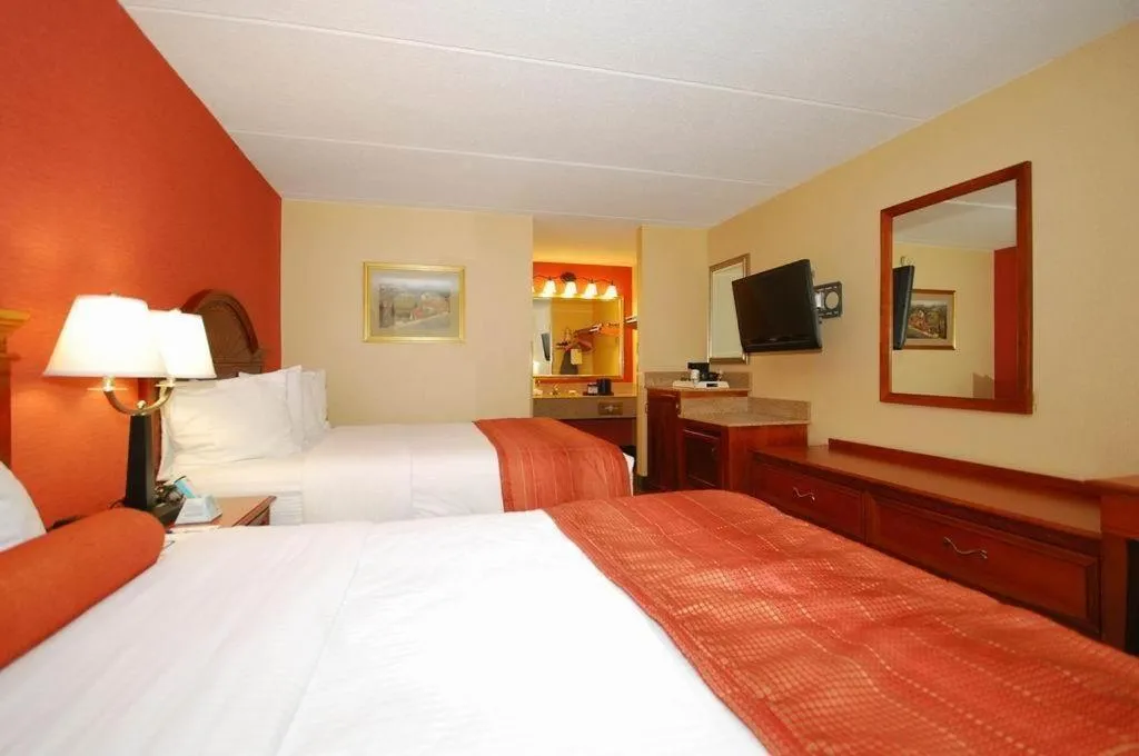 Bed in Best Western Shelbyville Inn and Suites Celebration Inn