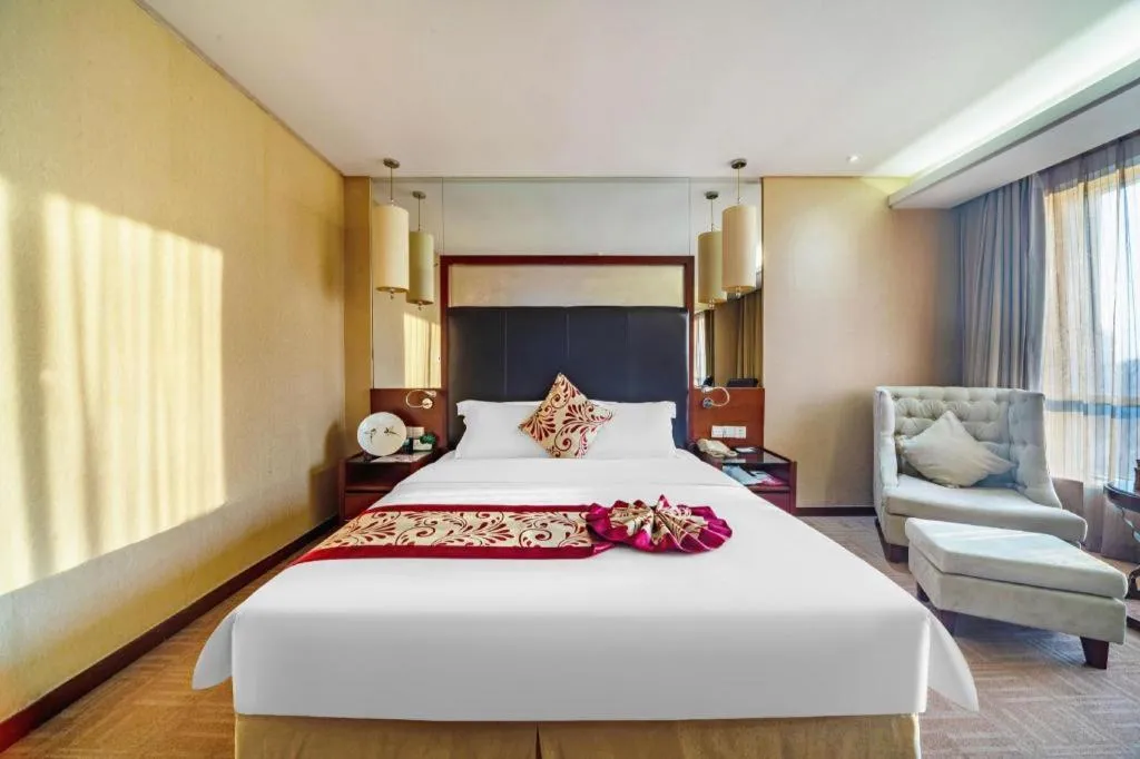 Bed in Changsha Xiaoxiang Huatian Hotel