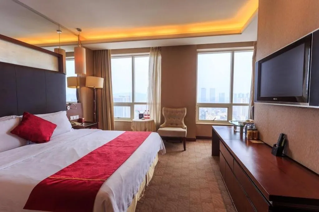 Bed in Changsha Xiaoxiang Huatian Hotel