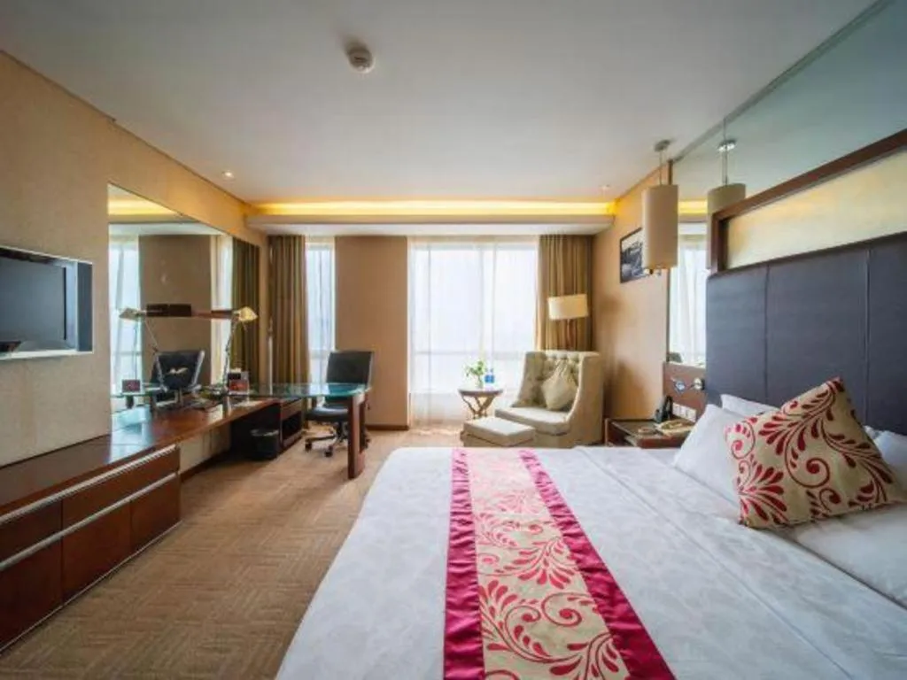 Bed in Changsha Xiaoxiang Huatian Hotel