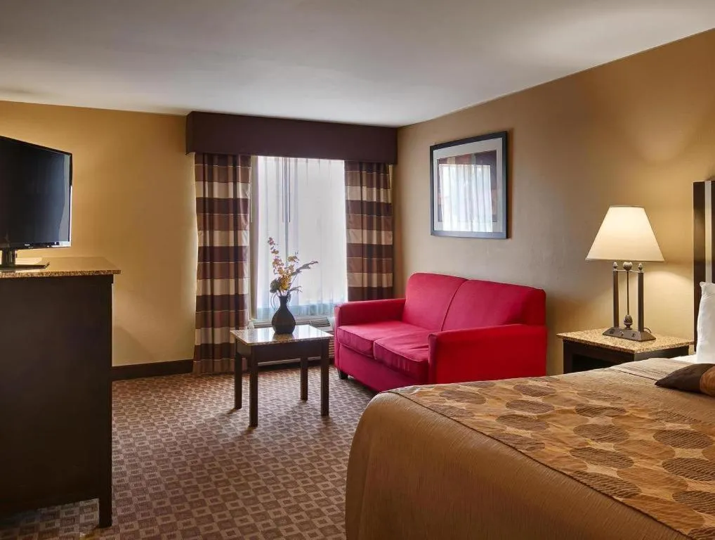 Bed in Best Western Plus DeRidder Inn and Suites