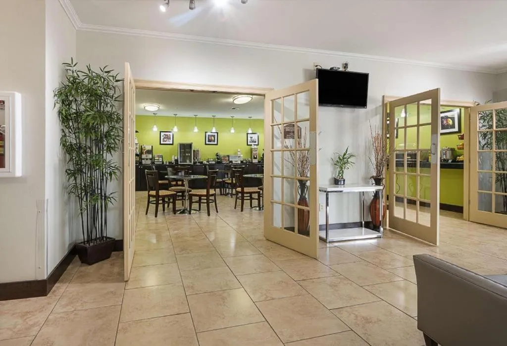 Best Western Plus DeRidder Inn and Suites