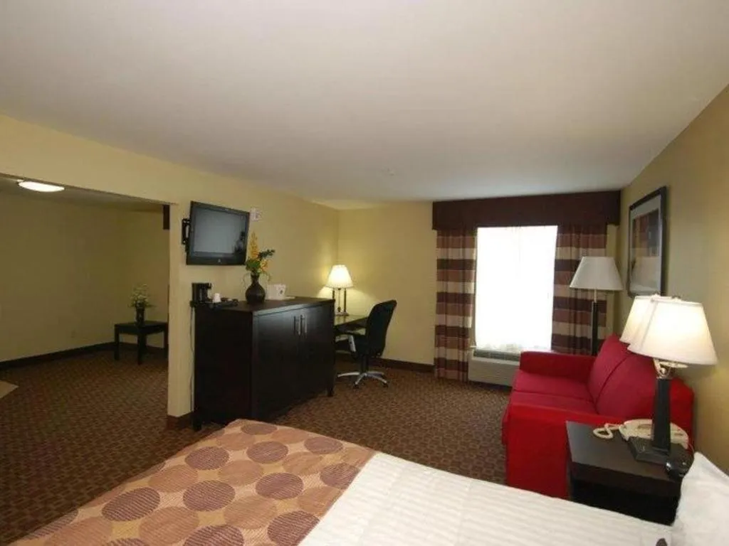 Bed in Best Western Plus DeRidder Inn and Suites
