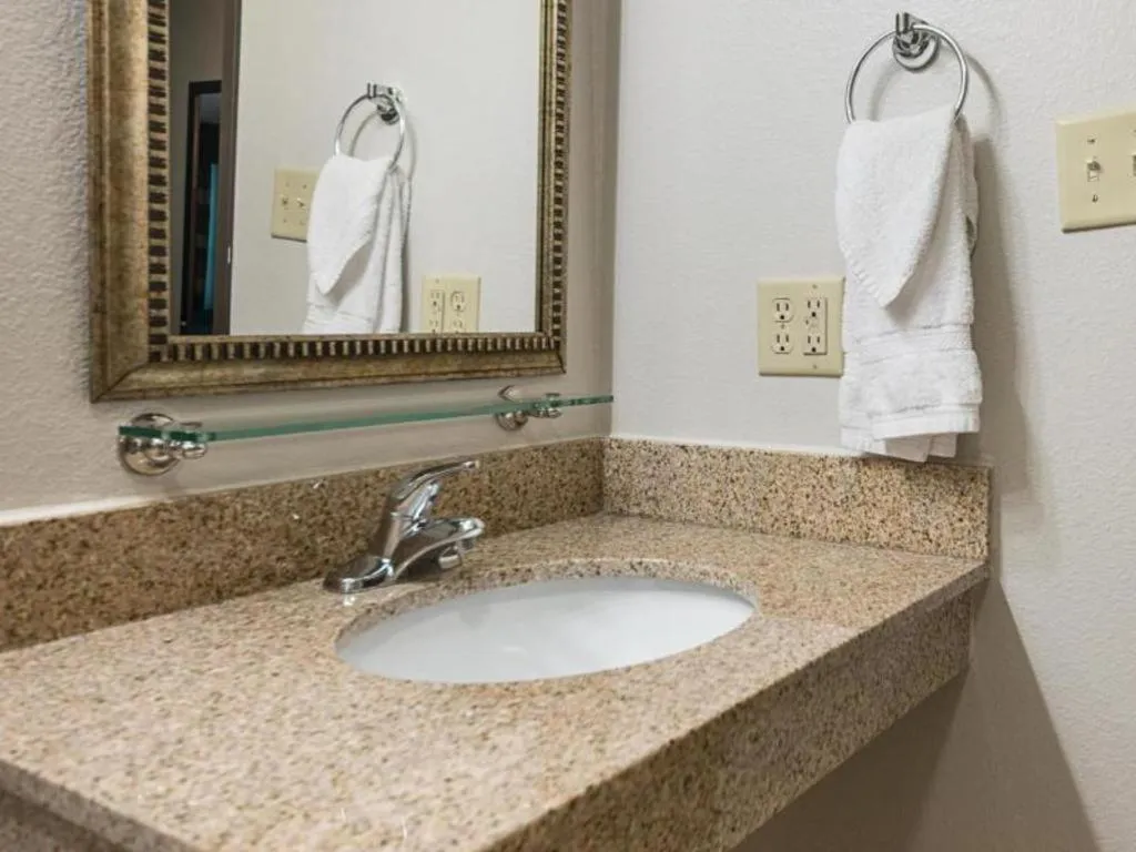 Best Western Plus DeRidder Inn and Suites