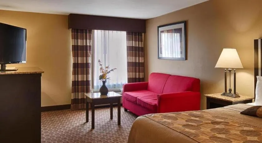 Bed in Best Western Plus DeRidder Inn and Suites