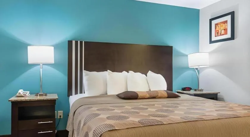 Bed in Best Western Plus DeRidder Inn and Suites