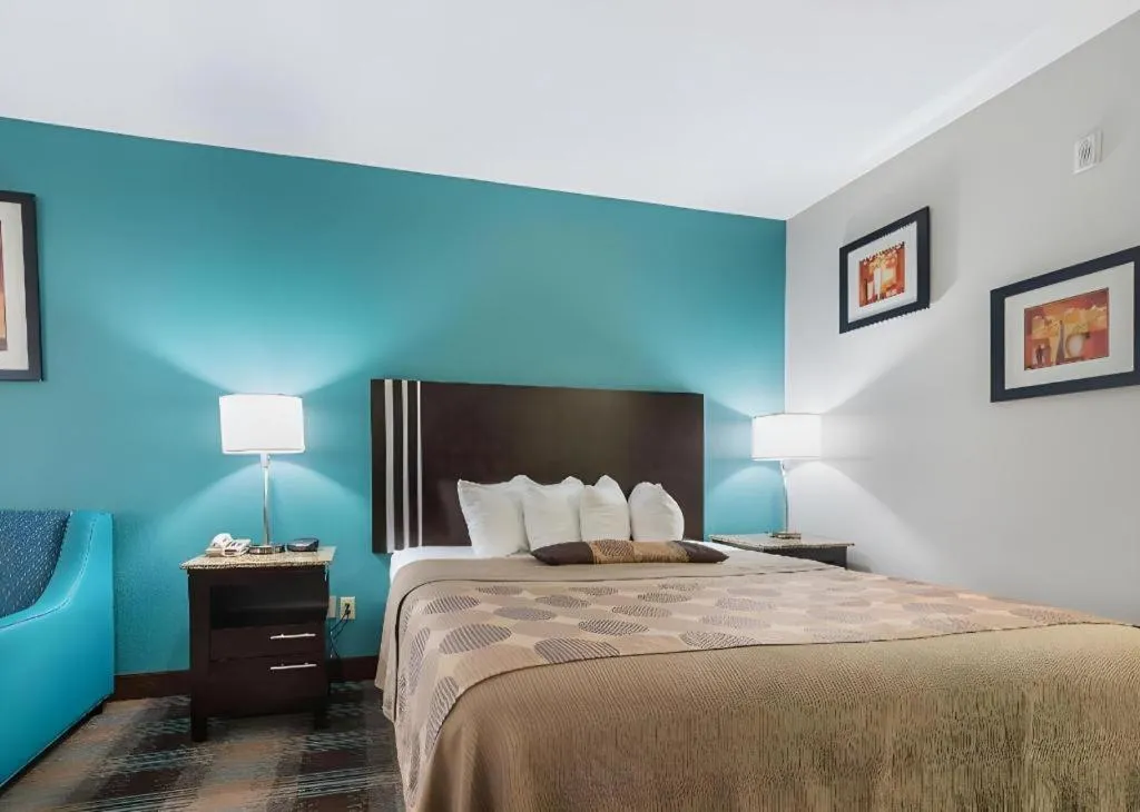 Bed in Best Western Plus DeRidder Inn and Suites