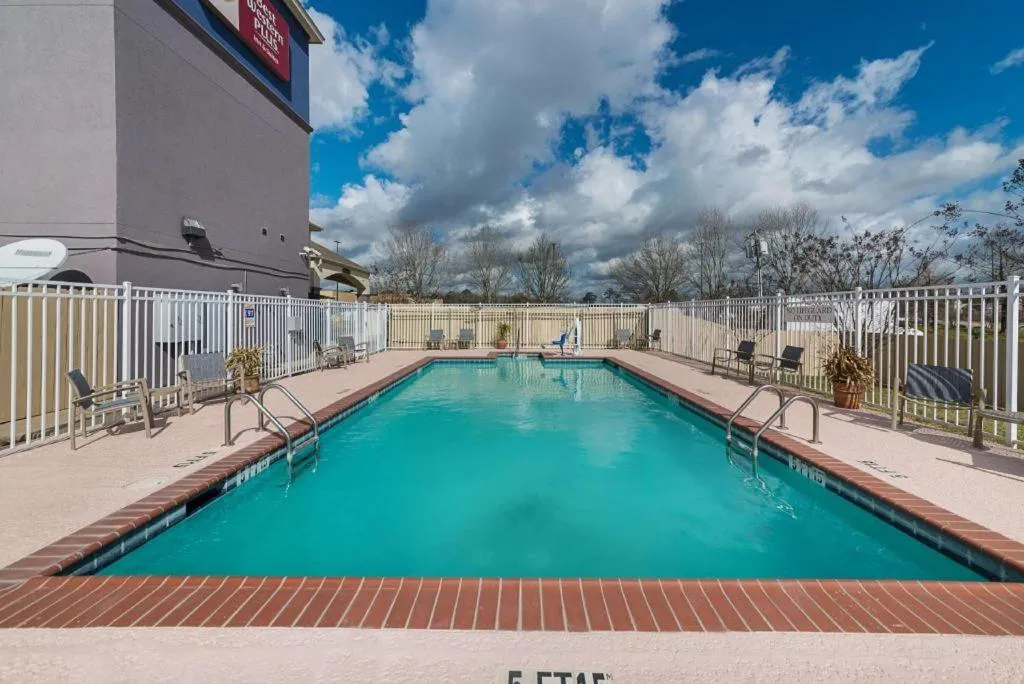 Best Western Plus DeRidder Inn and Suites