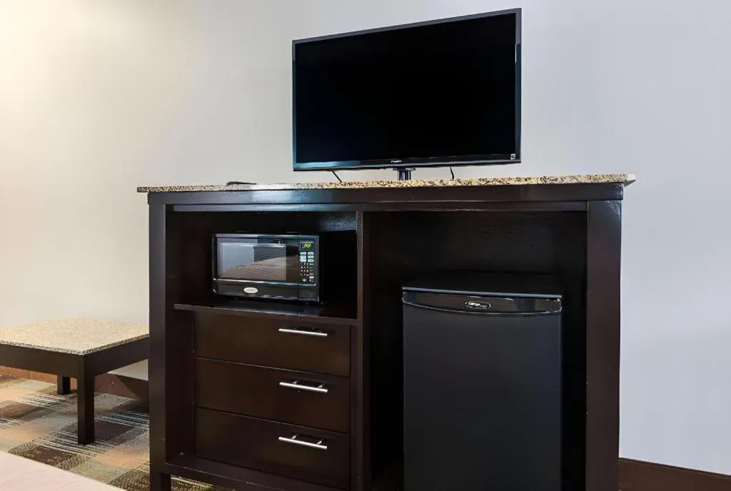 Best Western Plus DeRidder Inn and Suites