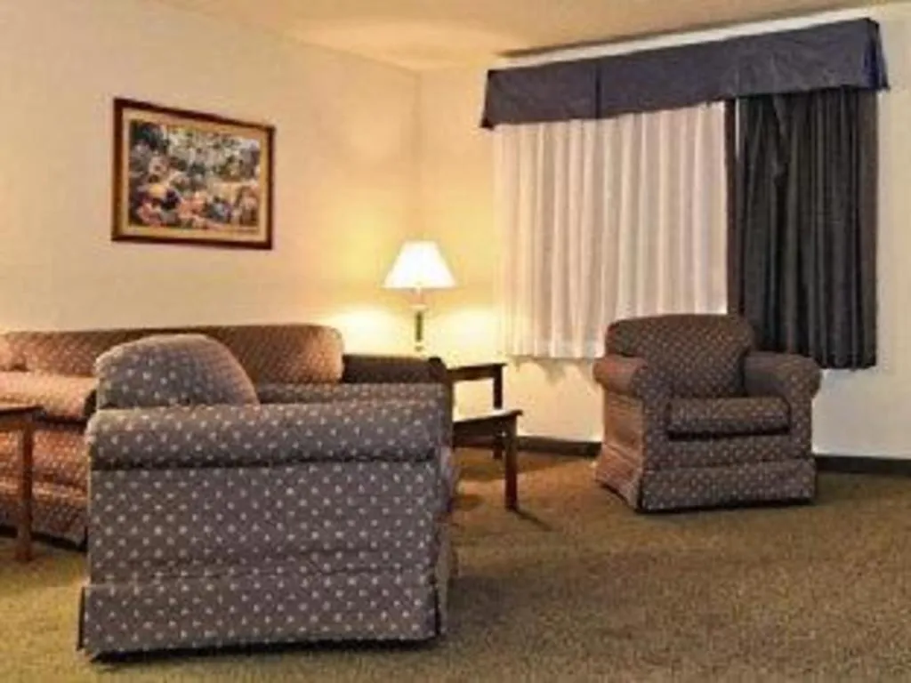 Best Western Fostoria Inn & Suites