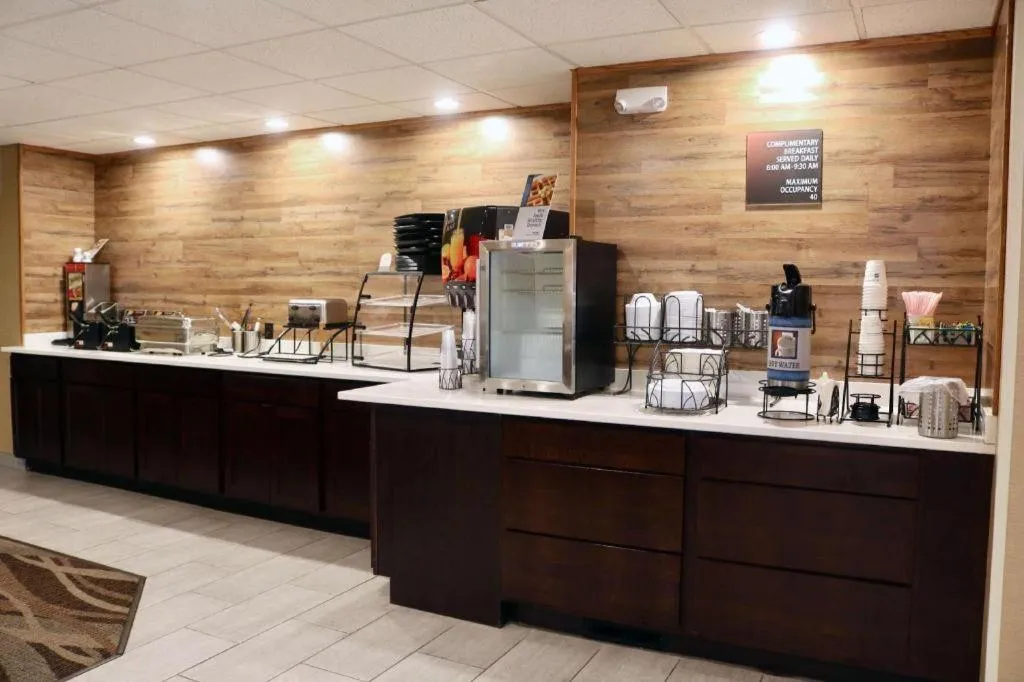 Best Western Fostoria Inn & Suites