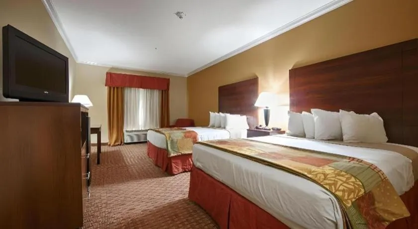 Bed in Best Western Eufaula Inn