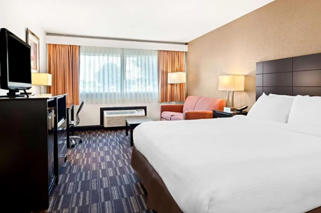 Bed in Best Western Monticello Gateway Inn