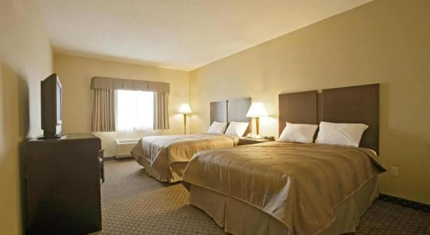 Bed in Quality Inn Smyrna