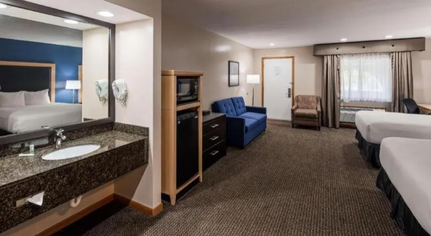 Bed in Best Western River Terrace