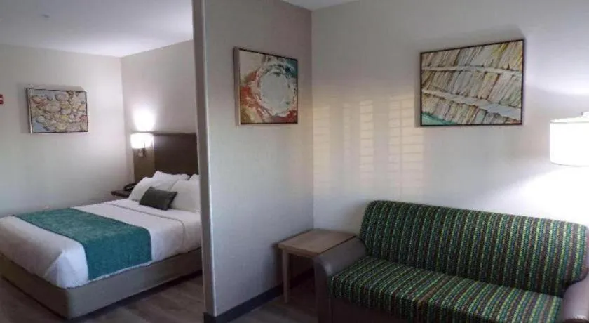 Bed in Best Western Plus Safford