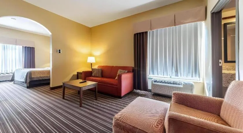 Bed in Quality Inn Clarksdale