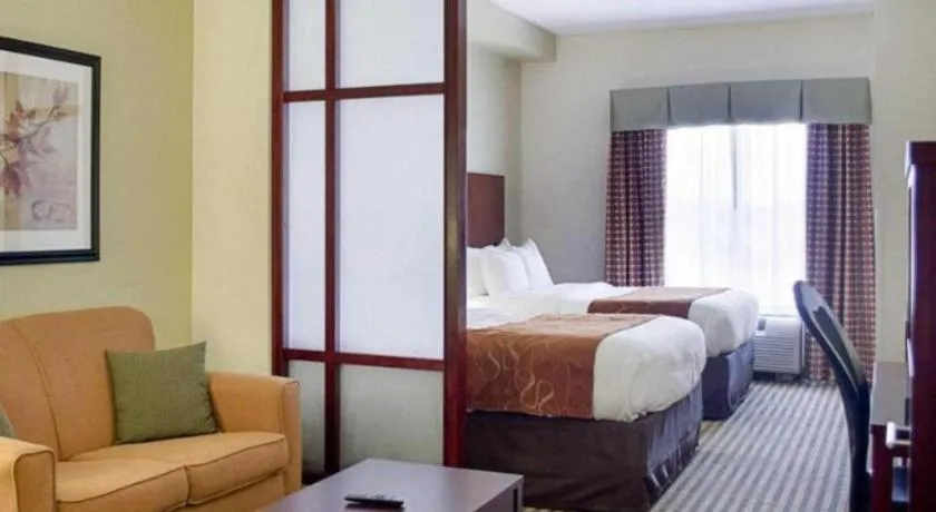 Comfort Suites Greenwood