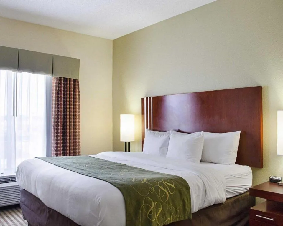Bed in Comfort Suites Greenwood