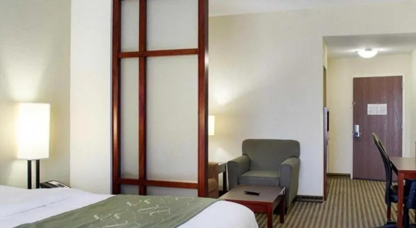 Comfort Suites Greenwood